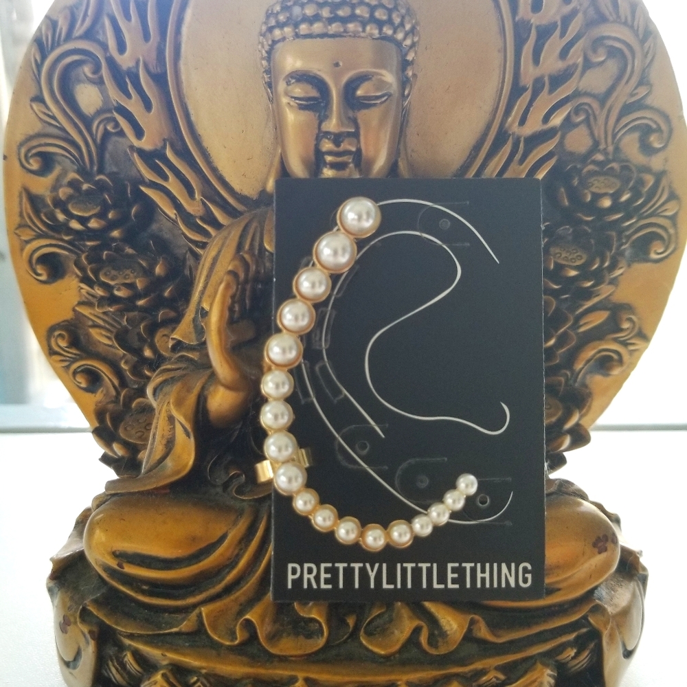 White Pearl Ear Climber